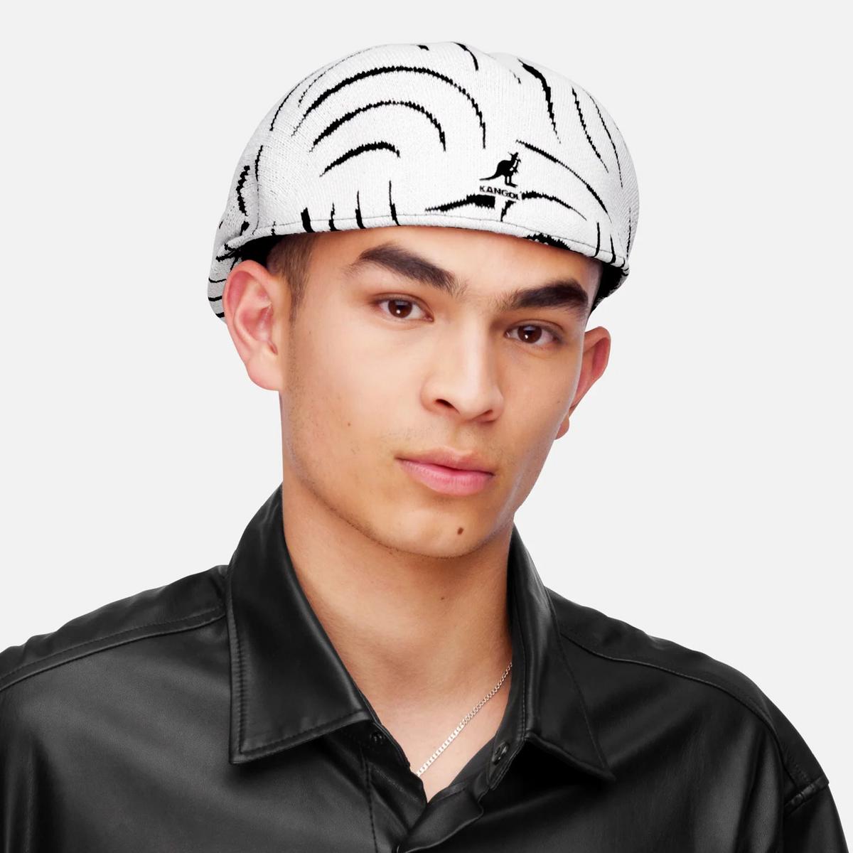 Kangol | Swerve Tropic 504 Ivy Cap | 161031 | lsmone | WHITE/BLACK