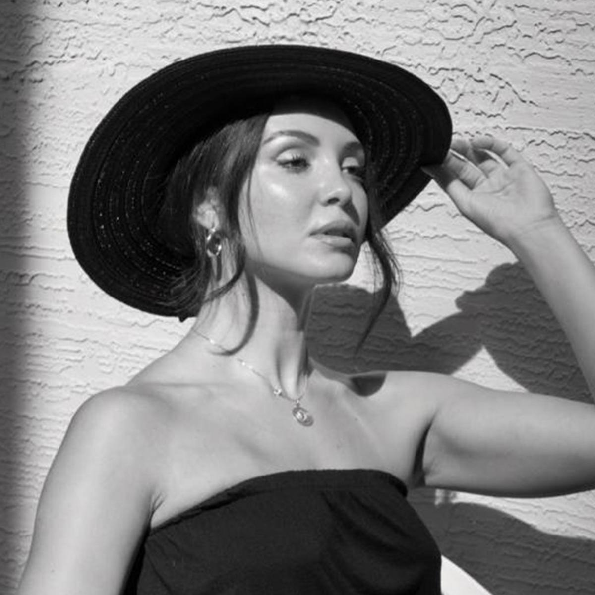 Physician Endorsed | Maddie Toyo Straw Crownless Hat | 102680 | lsftwo | BLACK