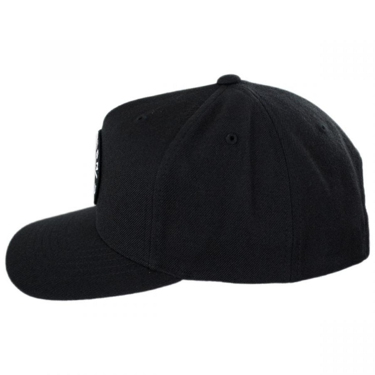 BRIXTON HATS | Crest 5-Panel Snapback Baseball Cap | 201790 | front | BLACK/WHITE