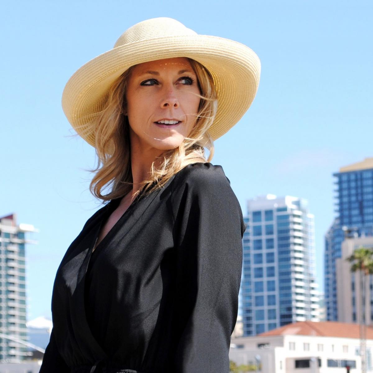 sur la tete | Traveler Toyo Straw Breton Sun Hat | 104200 | lsftwo | NATURAL