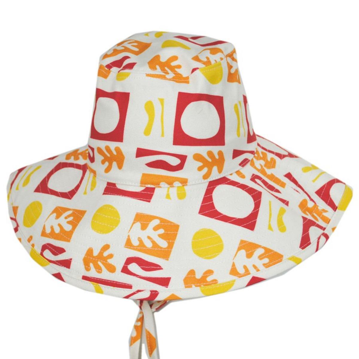 Lack of Color | Holiday Retro Cotton Bucket Hat - White/Red | 187302 | lead | SUN