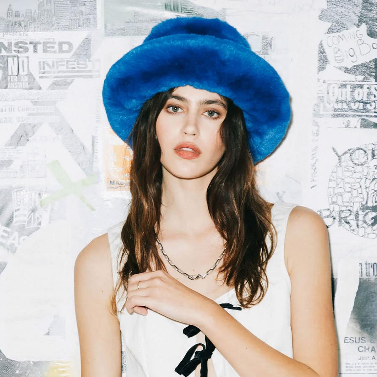 BRIXTON HATS | Dion Faux Fur Winter Bucket Hat | 185556 | lsfone | CYBER BLUE
