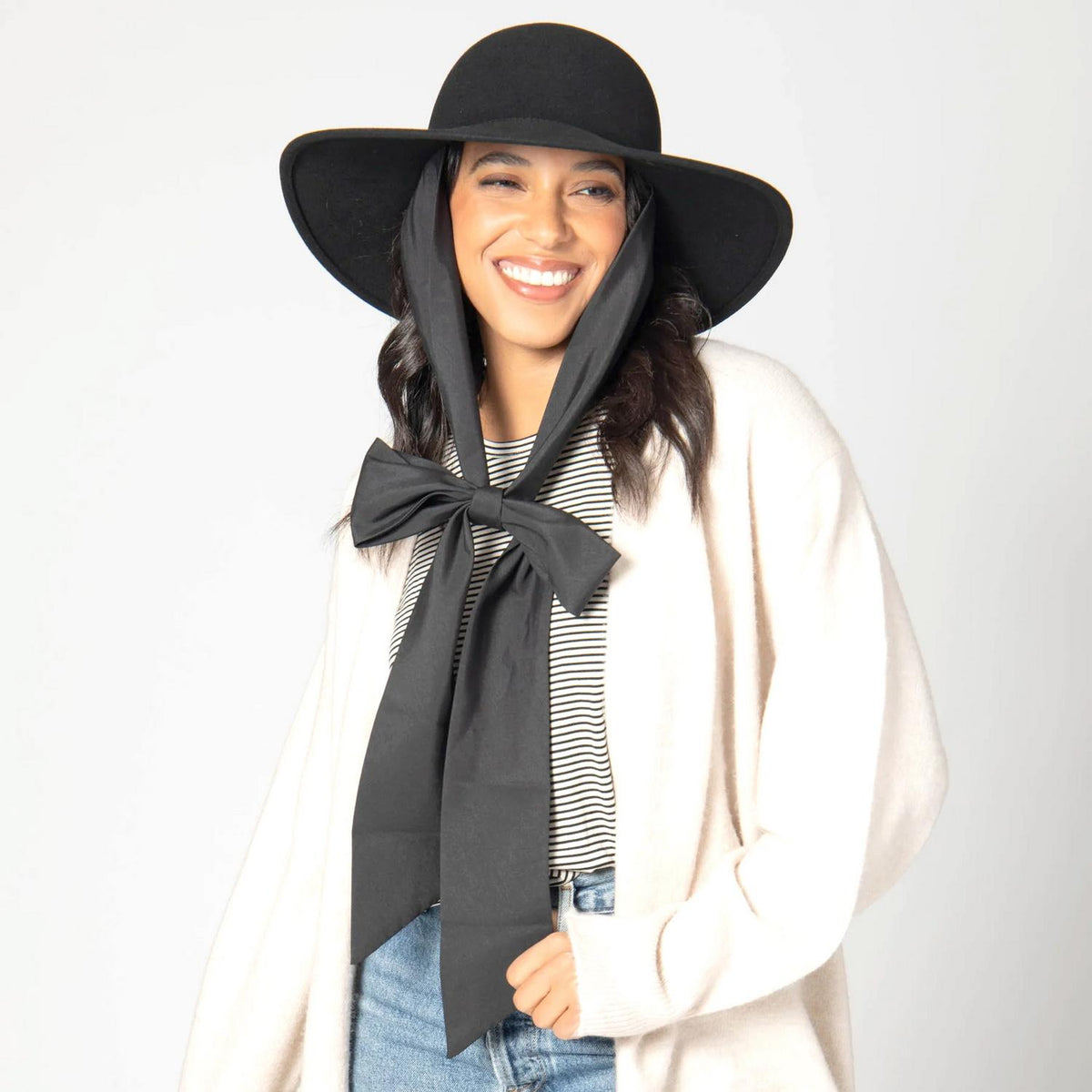 San Diego Hat Company | Stella Wool Felt Floppy Swinger Hat with Chin Ties | 125225 | lsftwo | BLACK