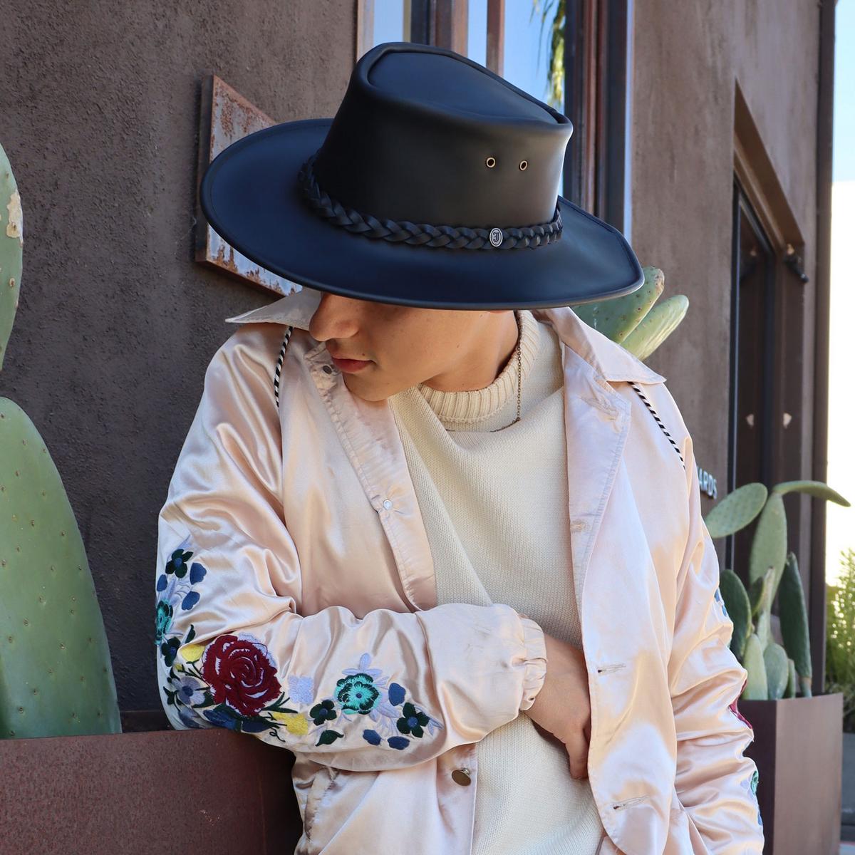 Jaxon Hats | Crusher Leather Outback Hat | 147202 | lsmone | BLACK