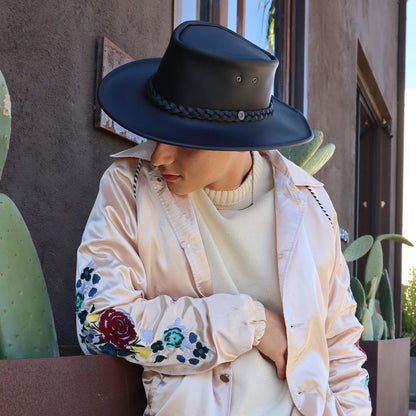 Jaxon Hats | Crusher Leather Outback Hat | 147202 | lsmone | BLACK