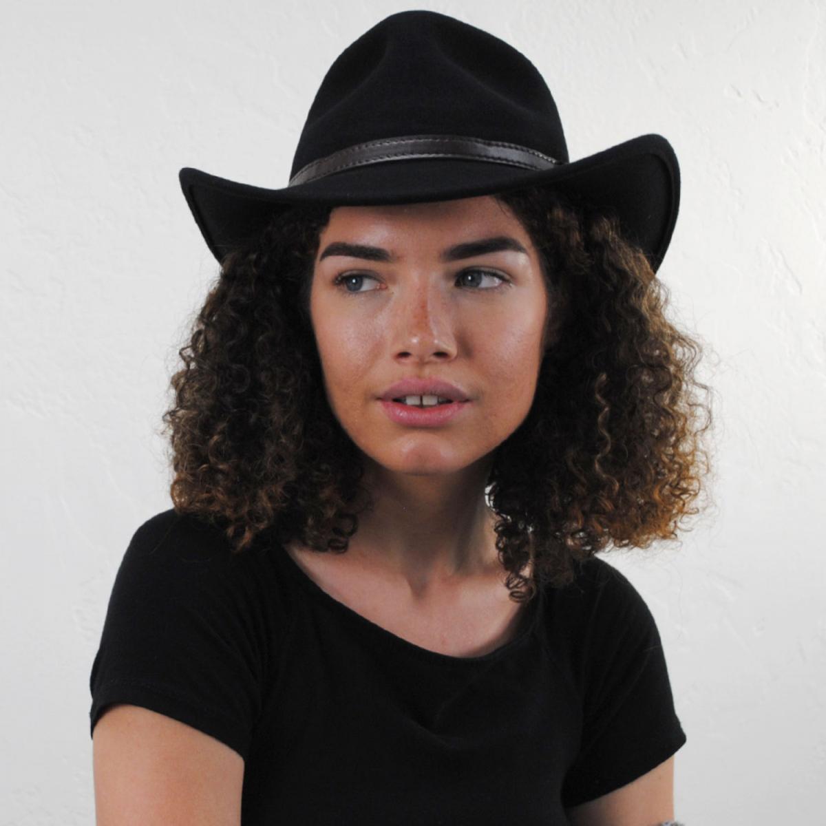 Jaxon Hats | Crushable Wool Felt Outback Hat | 135002 | lsfone | BLACK