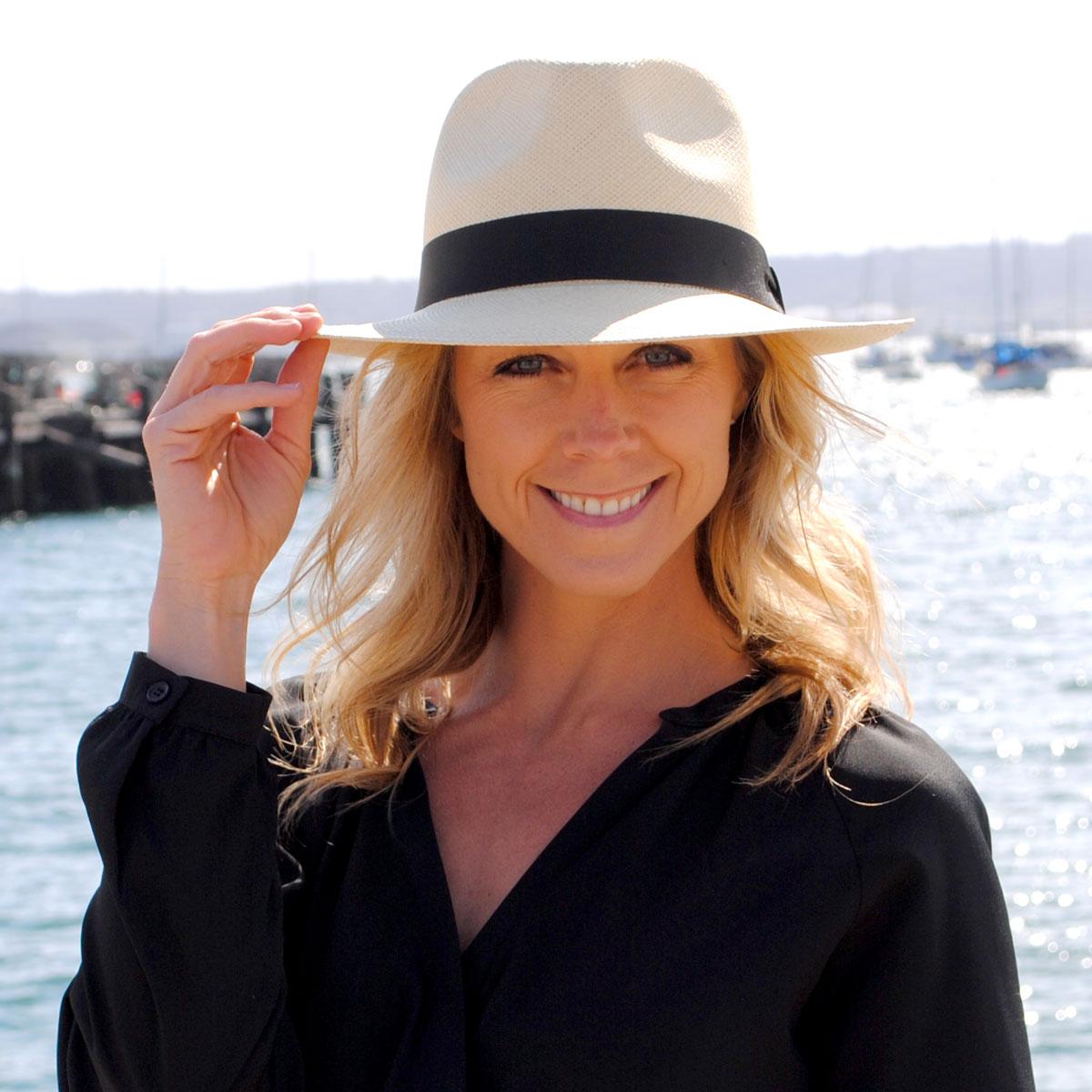 Jaxon Hats | Panama Straw C-Crown Fedora Hat | 127111 | lsfone | NATURAL