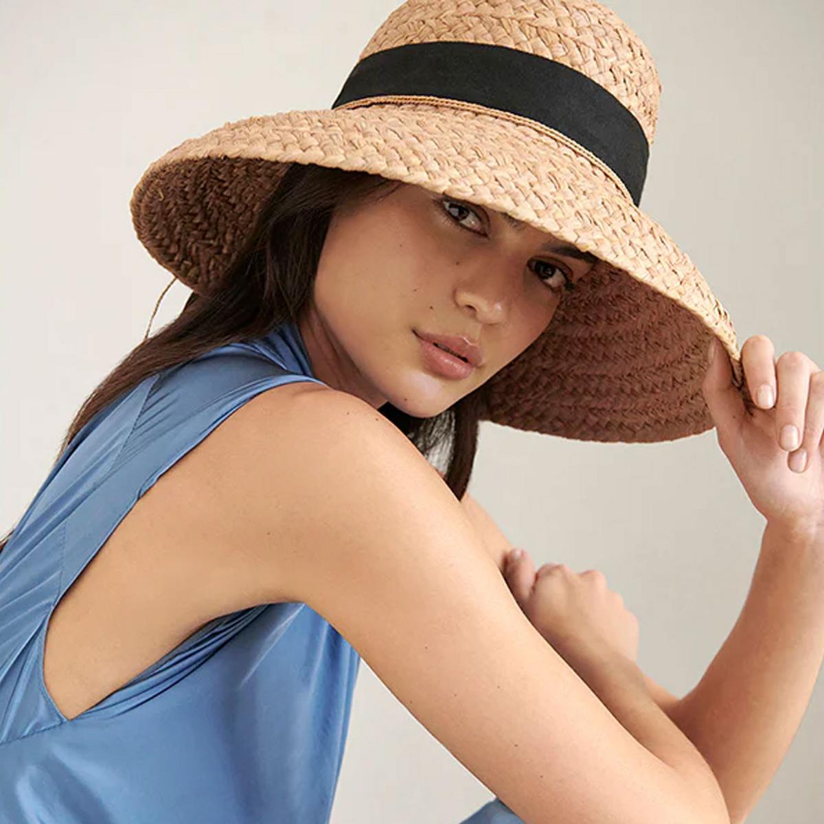 Helen Kaminski | Classic 5 Raffia Wide Braid Sun Hat | 120802 | lsfone | NOUGAT/BLACK