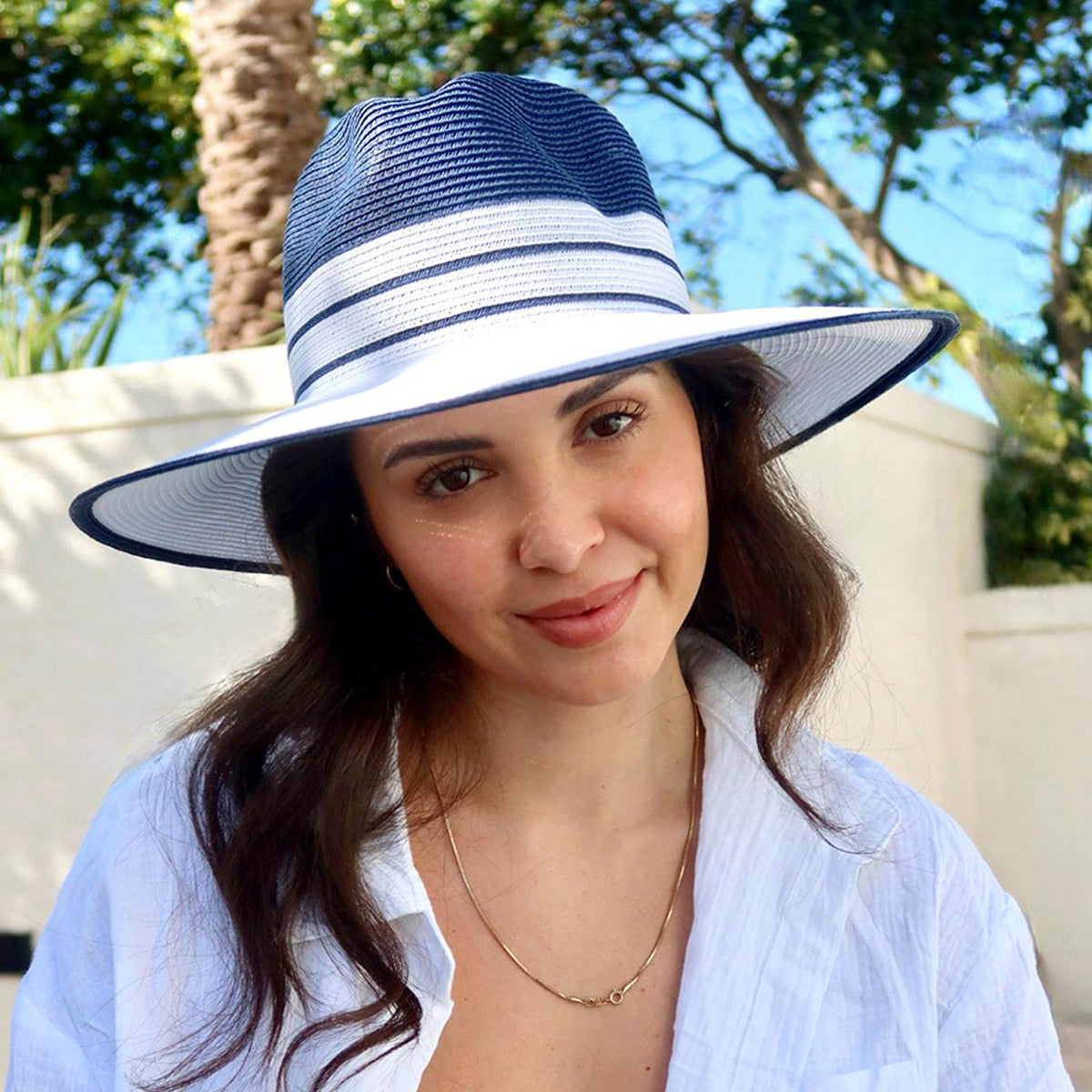 Physician Endorsed | Danielle Two-Tone Toyo Straw Fedora Hat - White/Navy | 102666WN | lsftwo | WHITE/NAVY