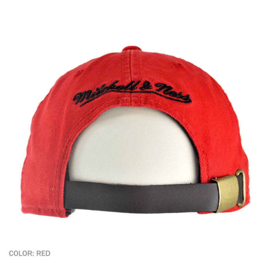 Mitchell & Ness Chicago Bulls NBA Vintage Slouch Leather Strapback ...